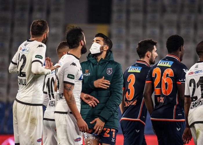 Başakşehir-Denizlispor maçının ardından ortalık karıştı
