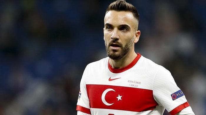 Kenan Karaman imzayı atıyor