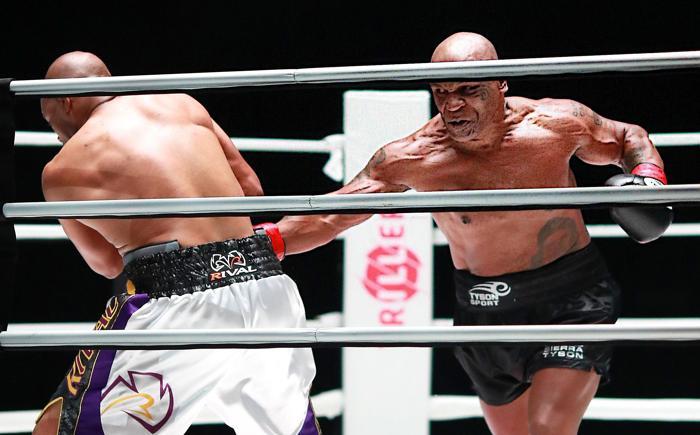 Mike Tyson ringlere geri döndü