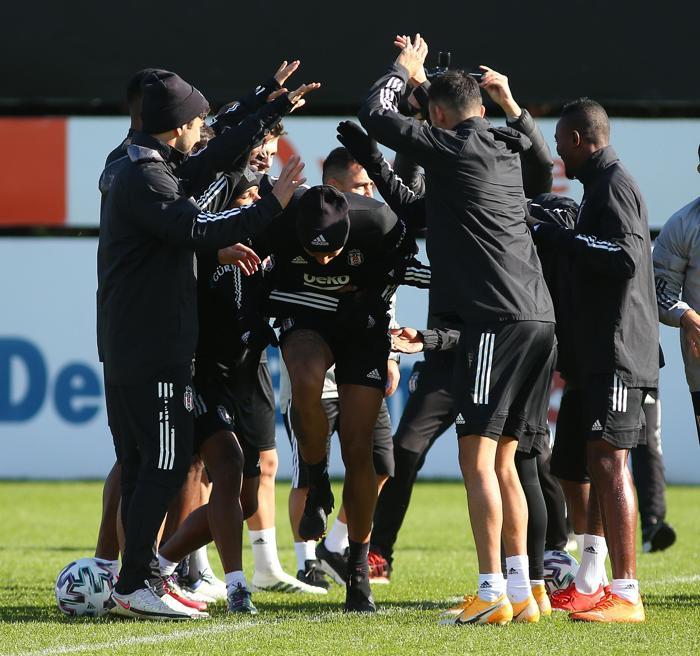 SON DAKİKA Beşiktaşta Fenerbahçe maçı öncesinde Hasic ve Welinton müjdesi