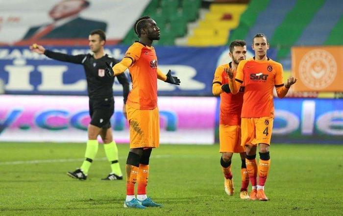 Galatasarayda Fatih Terimden kadro kararı