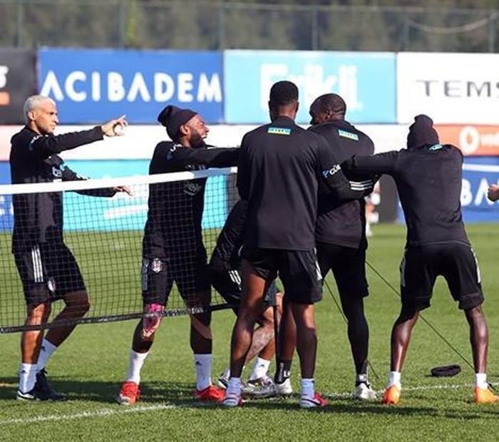 Beşiktaşta Fenerbahçe derbisi öncesi son dakika