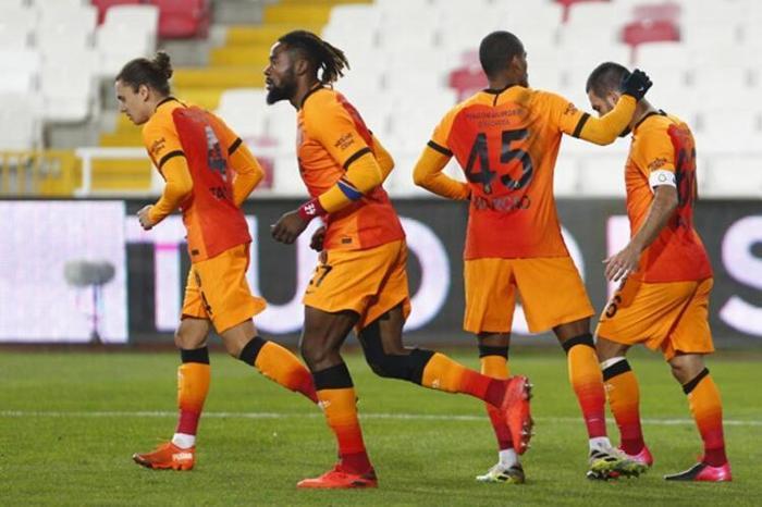 Galatasarayda son dakika transfer gelişmesi Fatih Terim istedi, bedelsiz olarak geliyor