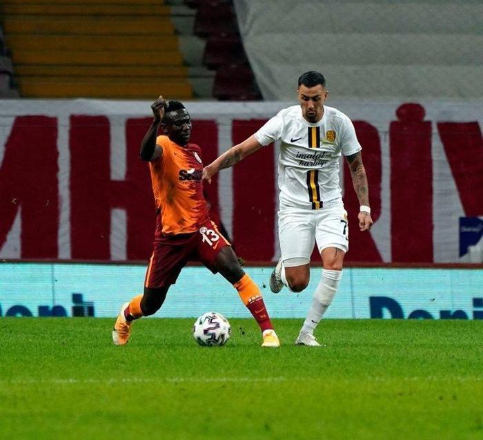Galatasarayda son dakika Etebo için karar verildi