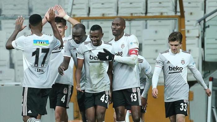 SON DAKİKA PSV Beşiktaşın yıldızını istiyor 8 milyon euroluk teklif