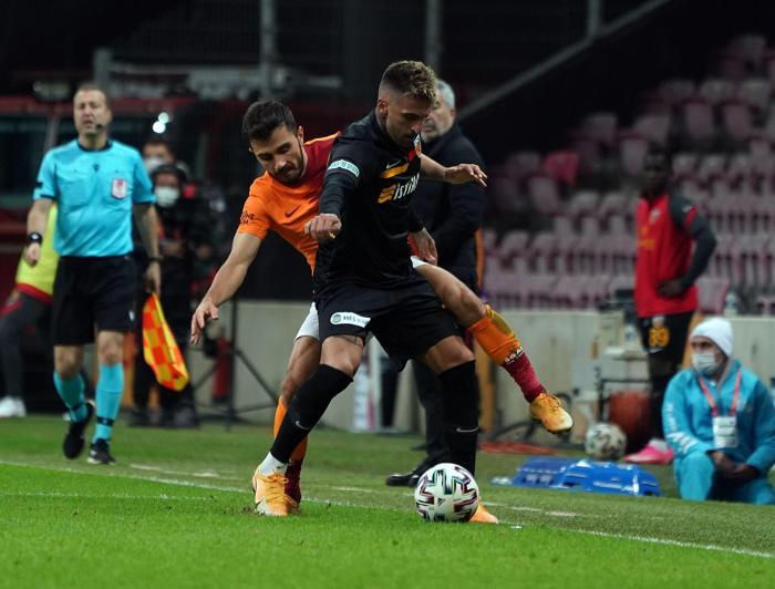 Güntekin Onaydan Galatasaray yorumu: Şuursuz hücumlar