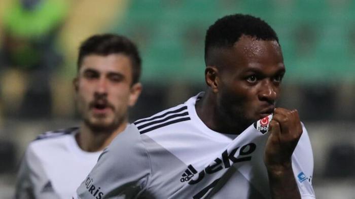 SON DAKİKA PSV Beşiktaşın yıldızını istiyor 8 milyon euroluk teklif