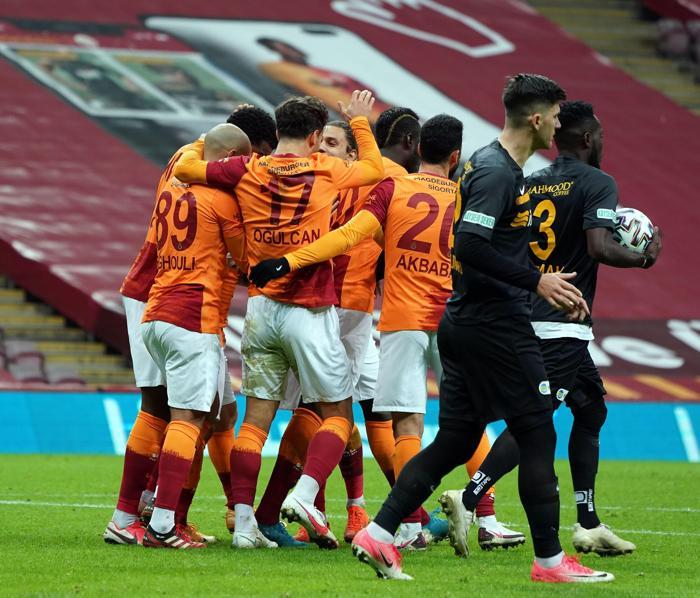 Güntekin Onaydan Galatasaray yorumu: Şuursuz hücumlar