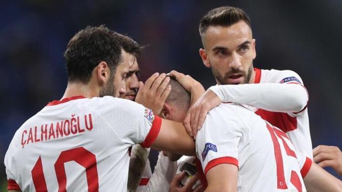 SON DAKİKA Galatasaraya transfer şoku