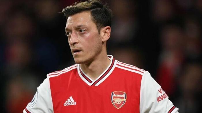 SON DAKİKA Mesut Özilde sürpriz transfer gelişmesi Fenerbahçe derken Galatasaray...