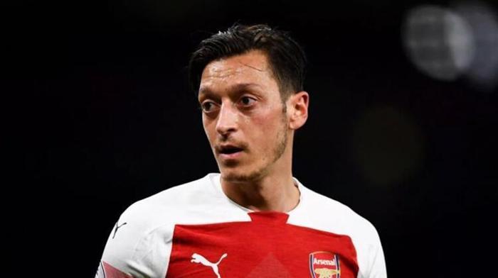 SON DAKİKA Mesut Özilde sürpriz transfer gelişmesi Fenerbahçe derken Galatasaray...