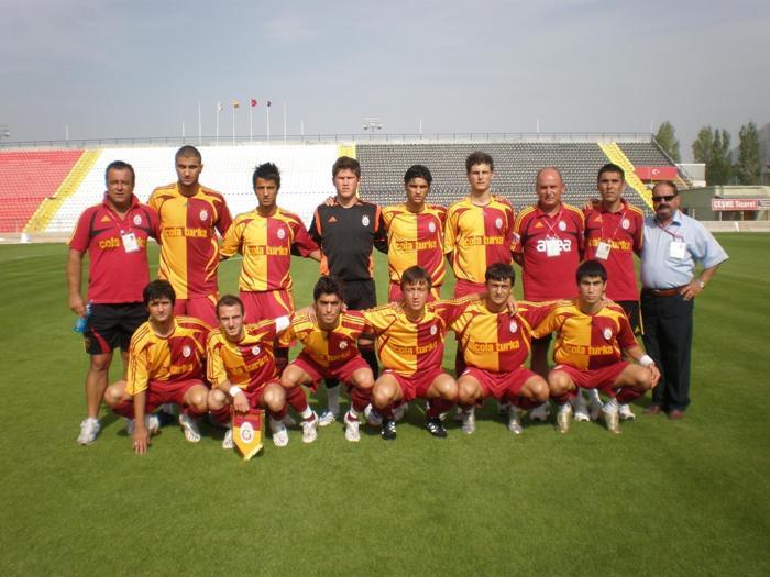 Gerçek bir başarı hikayesi Efecan Karaca 31 yaşında...