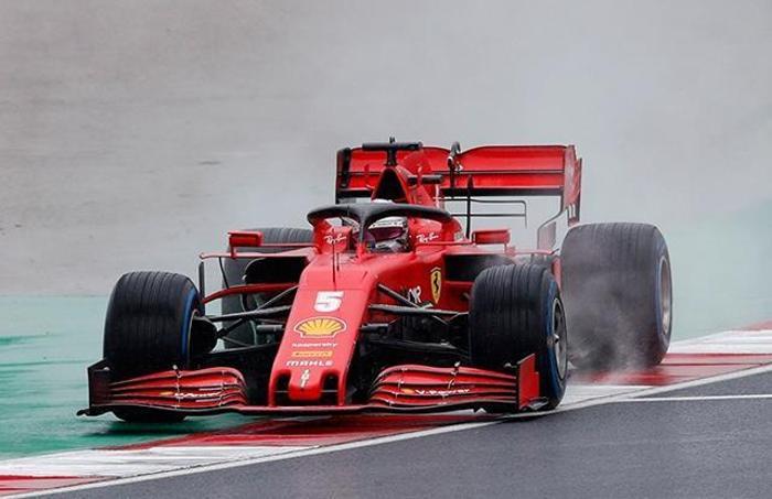 F1 pilotları İstanbuldaki zorlu yarış öncesi son antrenmanda