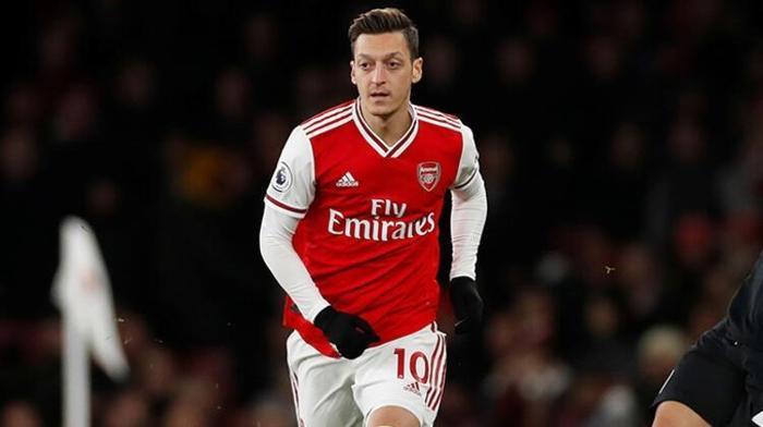 SON DAKİKA Mesut Özilde sürpriz transfer gelişmesi Fenerbahçe derken Galatasaray...