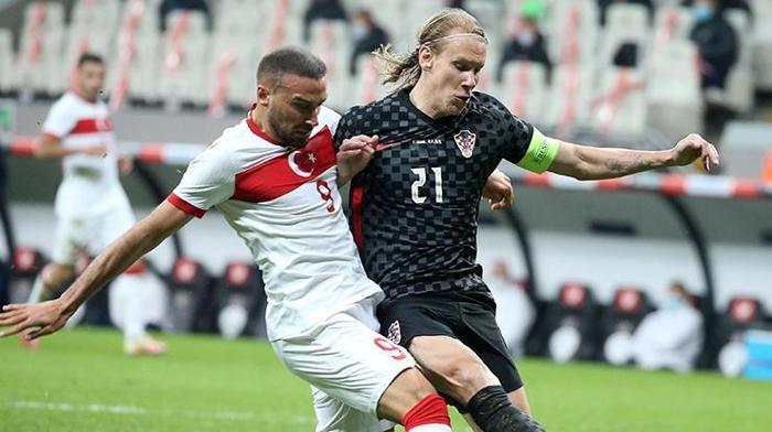 Cenk Tosun vs Vida