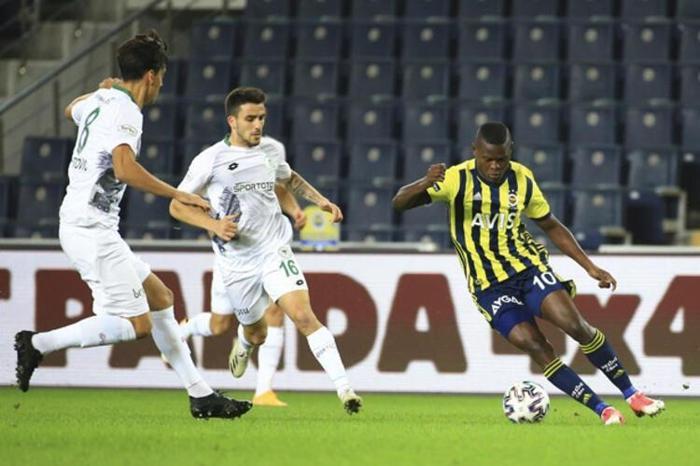 Son dakika Fenerbahçe haberi Erol Bulut yıldız ismi ilk 11e alıyor