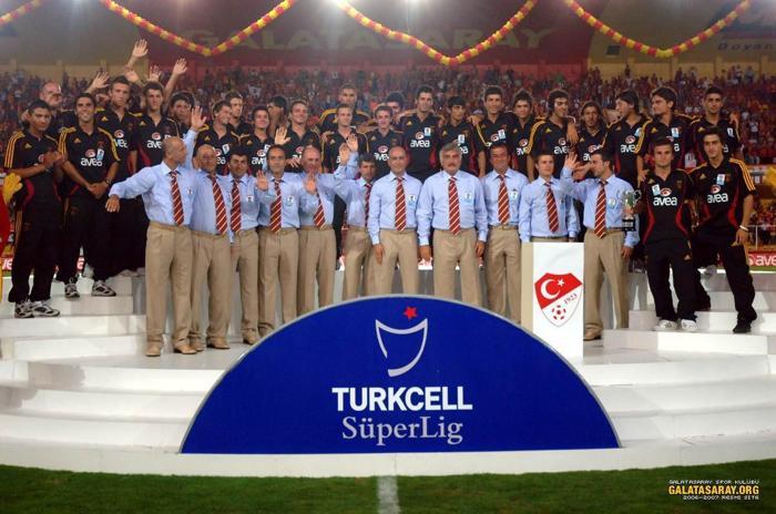 Gerçek bir başarı hikayesi Efecan Karaca 31 yaşında...