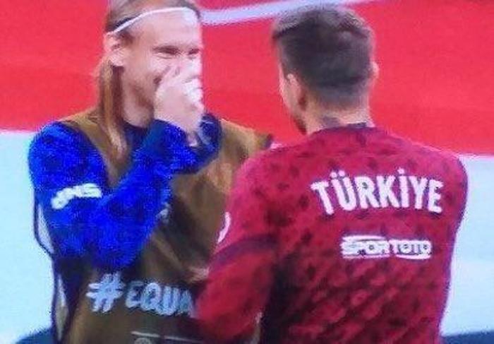 Domagoj Vida Türkiye maçında kimlerle temas etti