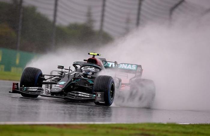F1 pilotları İstanbuldaki zorlu yarış öncesi son antrenmanda
