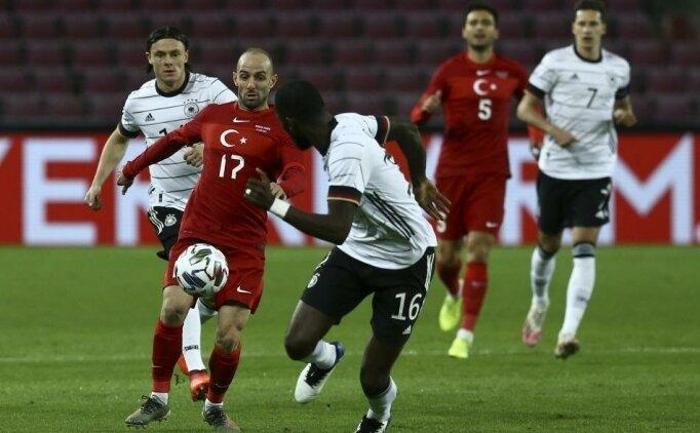 Gerçek bir başarı hikayesi Efecan Karaca 31 yaşında...