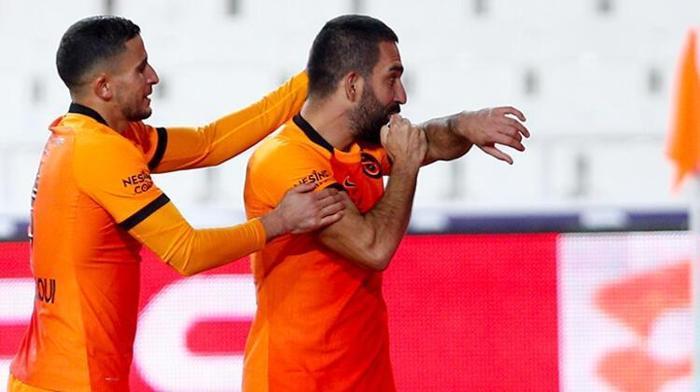 Son Dakika Haberi | Galatasaray transferde 3 ismi bitirdi Ocak ayında imzalar atılıyor...
