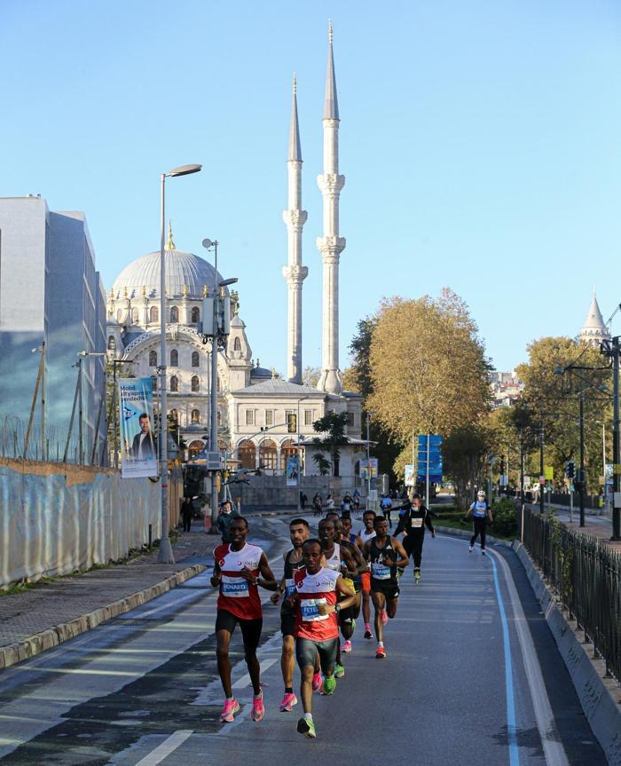 Fotoğraflarla 42. İstanbul Maratonu