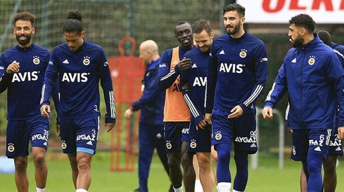 Son dakika | Fenerbahçede Jose Sosa şoku