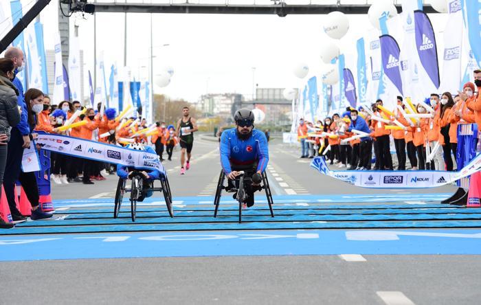Fotoğraflarla 42. İstanbul Maratonu
