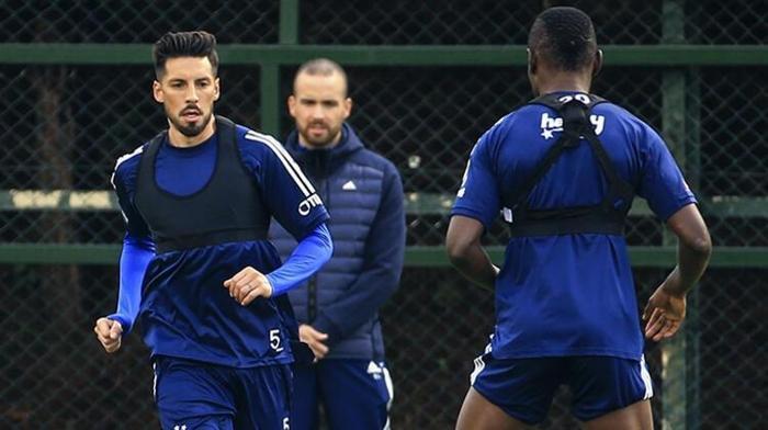 Son dakika | Fenerbahçede Jose Sosa şoku