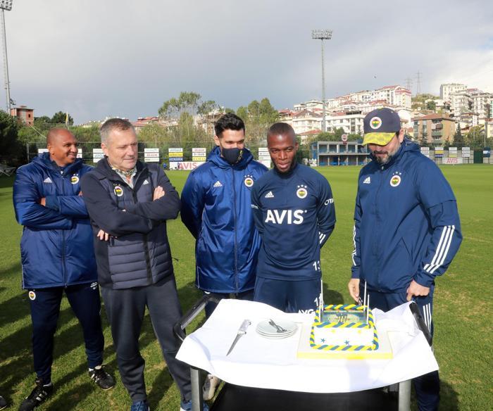 Fenerbahçede son dakika Tolga Ciğerci idmanda yer almadı