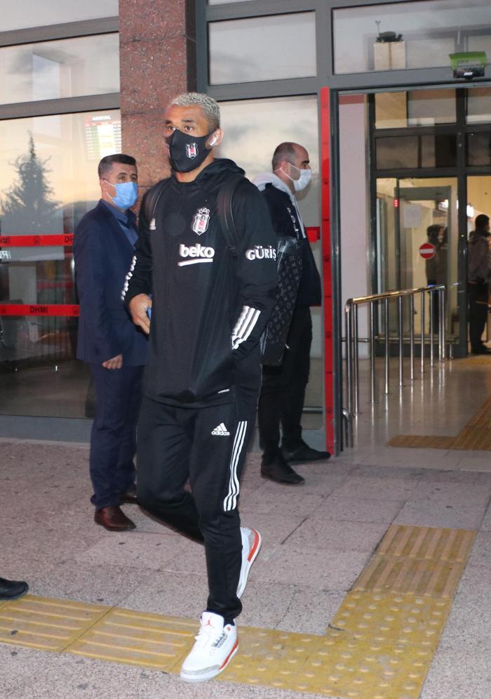 Beşiktaşta Sergen Yalçın kararını verdi Gazianten FK muhtemel 11i...