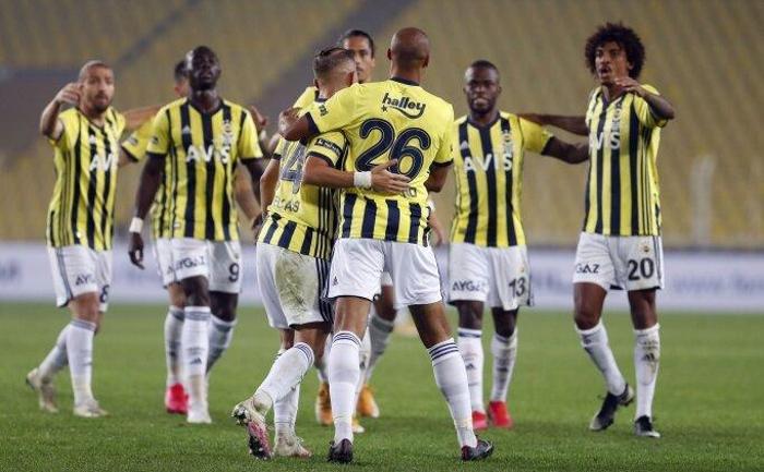 Fenerbahçe Ekim ayında devleri solladı