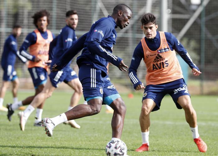 Fenerbahçede son dakika Tolga Ciğerci idmanda yer almadı