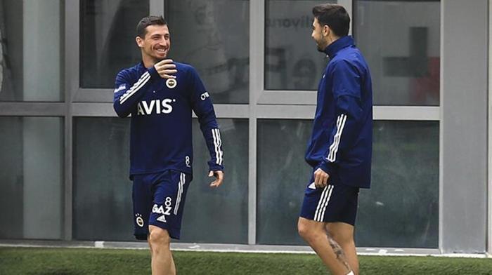 Son dakika | Fenerbahçede Jose Sosa şoku