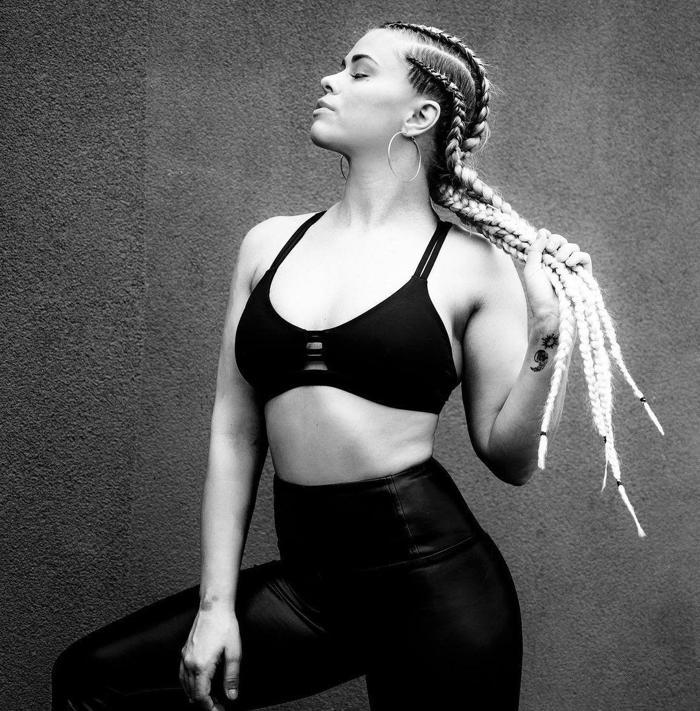 Dövüşçü Paige VanZant, çıplak fotoğraf ve videolarını isteyen hayranlarını üzdü