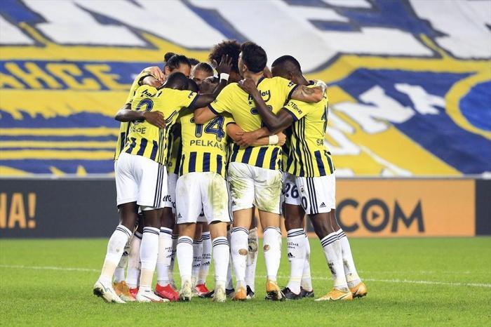 Fenerbahçe Ekim ayında devleri solladı
