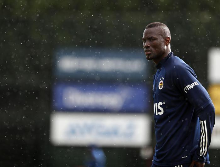 Fenerbahçede son dakika Tolga Ciğerci idmanda yer almadı
