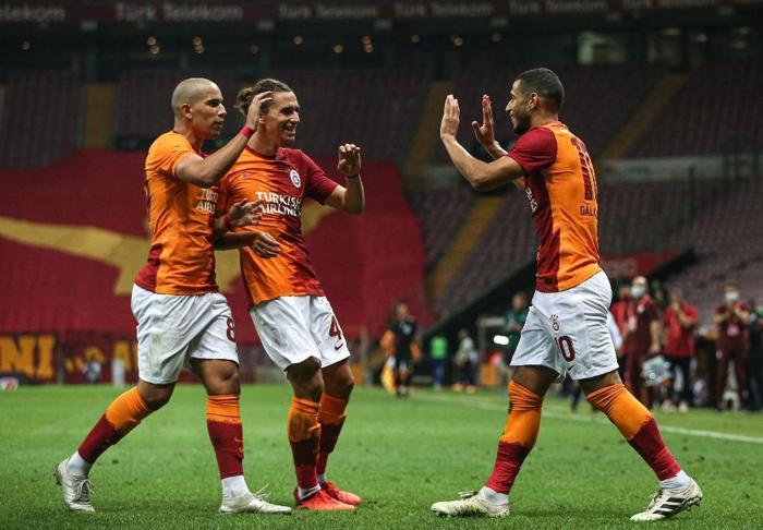 Galatasaraydaki zirveden ters köşe karar çıktı Fatih Terim, Belhanda ve Feghouli...