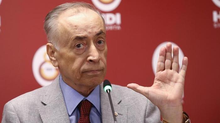 SON DAKİKA Galatasarayda kritik toplantının perde arkası
