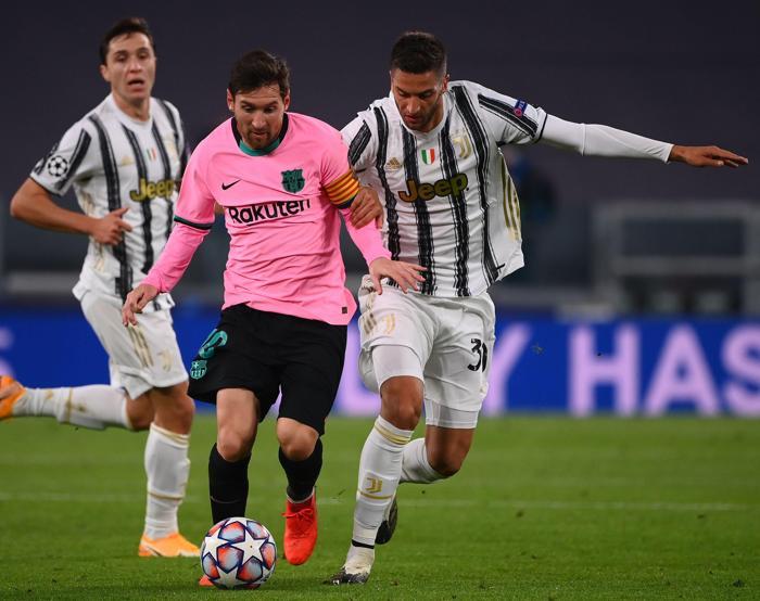 Lionel Messi, Merih Demiral duvarına tosladı Juventus-Barcelona maçından kareler