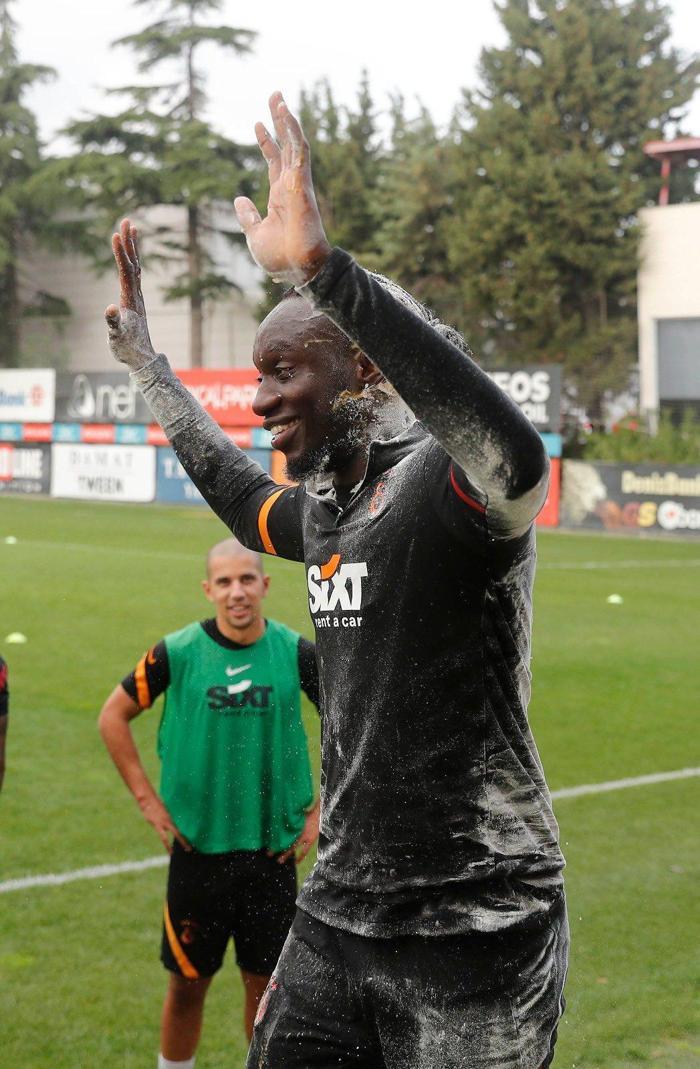 Galatasarayda son dakika Belhanda bugünkü idmanda da yok
