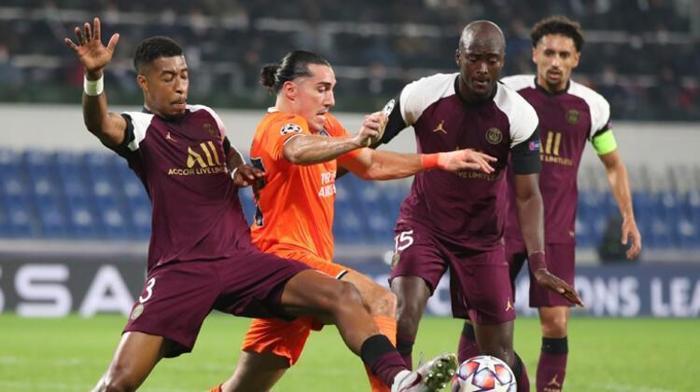 Fransızlar şaşkına döndü İşte Fransız basınında Başakşehir - PSG maçı manşetleri