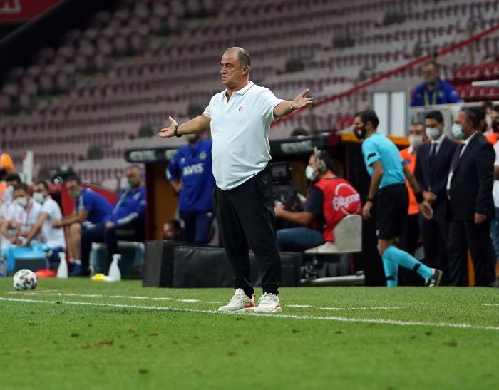 Galatasaray-Fenerbahçe derbisinde Fatih Terim küplere bindi
