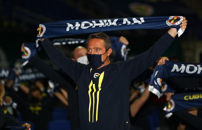 Son Dakika Fenerbahçe Haberleri | Ali Koç ve Emre Belözoğlundan canlı yayında transfer açıklaması