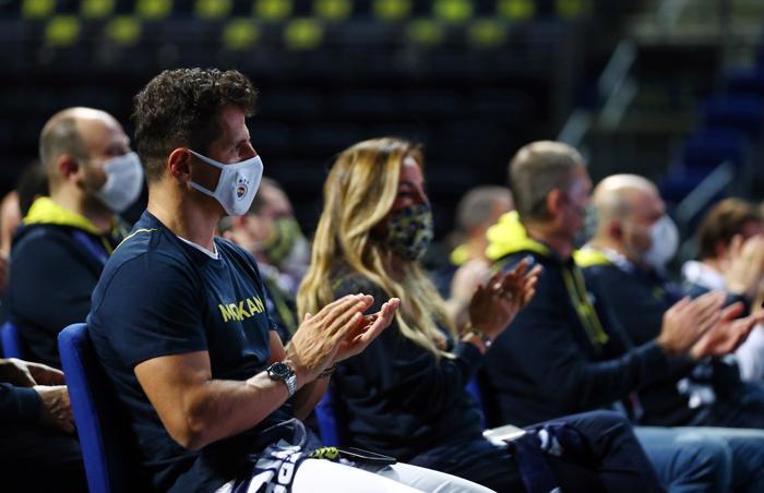 Son Dakika Fenerbahçe Haberleri | Ali Koç ve Emre Belözoğlundan canlı yayında transfer açıklaması