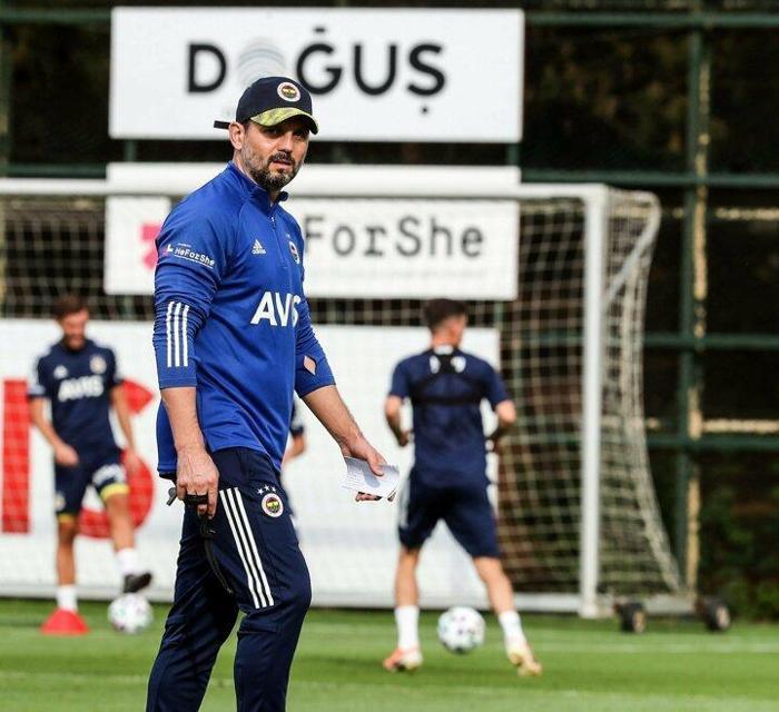 Fenerbahçede son dakika 4 ayrılık, gelir beklentisi yok