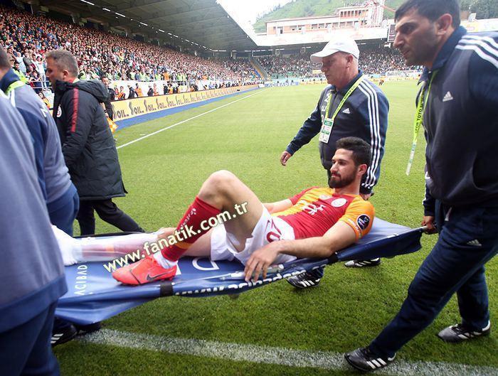 Çaykur Rizespor-Galatasaray maçında gerilim İki yıldız birbirine girdi
