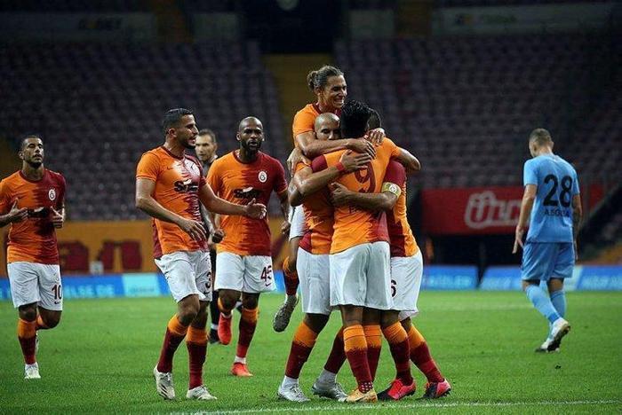 Son dakika Galatasaray transfer haberi: Cimboma 2 dünya yıldızı...