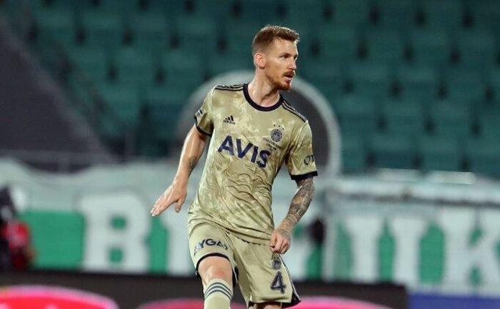 Fenerbahçede son dakika 4 ayrılık, gelir beklentisi yok