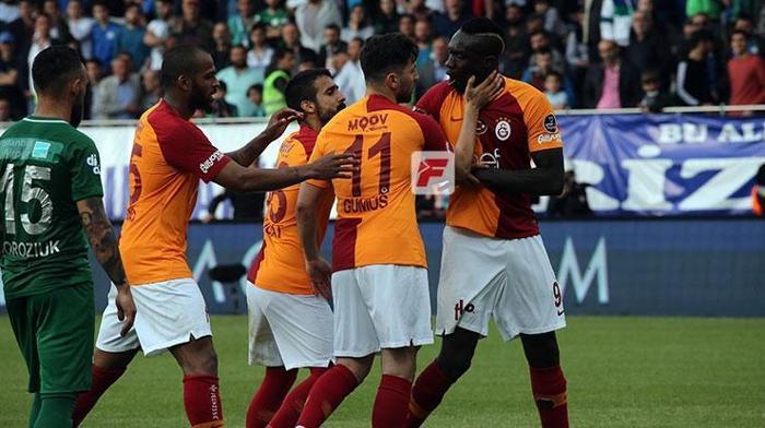 Çaykur Rizespor-Galatasaray maçında gerilim İki yıldız birbirine girdi